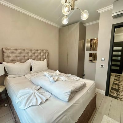 Vermietung luxuriöser 3-Zimmer-Apartments im Komplex Azur Premium, Varna, Bulgarien